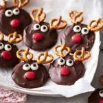 The preparation steps of Chocolate Reindeer